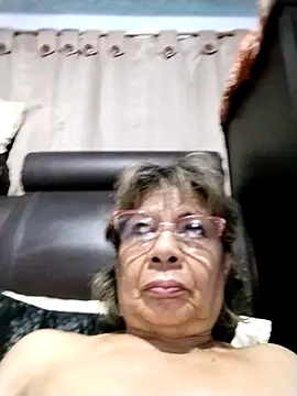 OliviaMorris1 online show from May 25, 11:55 pm