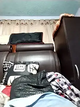 OliviaMorris1 online show from June 15, 9:50 pm