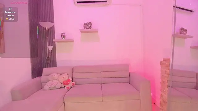 Snapshot of anuskah chatting on December 15, 7:40 pm anuskah online show from December 15, 7:40 pm