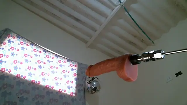 Monserrat Sweet online show from November 27, 7:05 pm