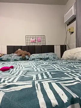 Snapshot of sophiemonroevip chatting on September 17, 12:18 pm sophiemonroevip online show from September 17, 12:18 pm