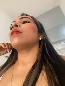Snapshot of Rosa_25x chatting on July 28, 2:13 pm Rosa 25x online show from July 28, 2:13 pm