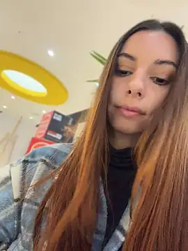 Snapshot of Amelie_Crosby chatting on June 10, 1:21 pm Amelie Crosby online show from June 10, 1:21 pm