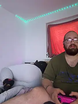 mrandmrsdarkside online show from April 28, 6:24 pm
