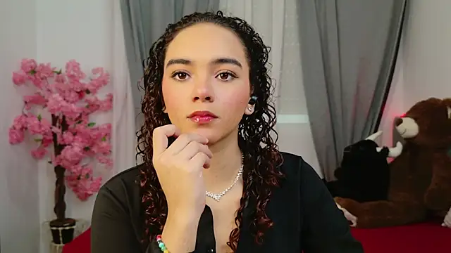 Snapshot of Taylor_Tina chatting on October 8, 3:31 pm Taylor Tina online show from October 8, 3:31 pm