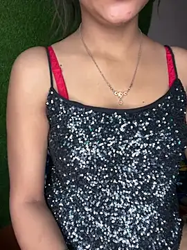 Snapshot of SEXY-SIMI-BHABI chatting on May 18, 3:24 am SEXY-SIMI-BHABI online show from May 18, 3:24 am