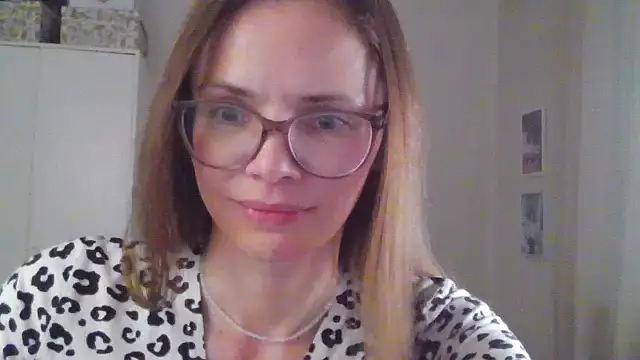 Snapshot of SEA_Dream chatting on May 29, 4:16 pm SEA Dream online show from May 29, 4:16 pm