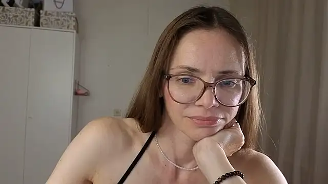 Snapshot of SEA_Dream chatting on May 30, 4:59 pm SEA Dream online show from May 30, 4:59 pm