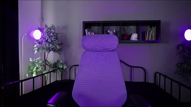 Snapshot of Sabrina_bloom chatting on November 11, 12:38 pm Sabrina bloom online show from November 11, 12:38 pm