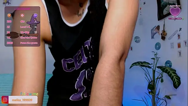 Nocturnawitch online show from April 24, 1:30 am