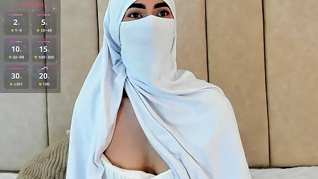  Zahiira  online show from November 4, 12:04 pm