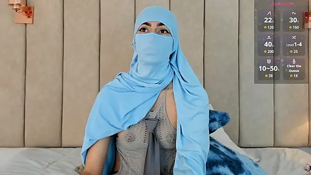 Snapshot of _Zahiira_ chatting on May 21, 11:39 am Zahiira online show from May 21, 11:39 am