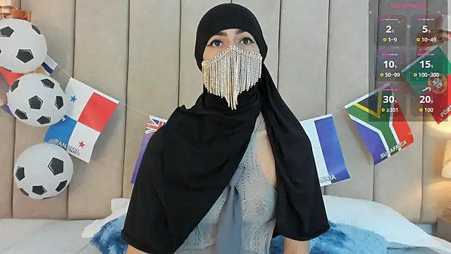 Snapshot of _Zahiira_ chatting on July 9, 12:31 pm Zahiira online show from July 9, 12:31 pm