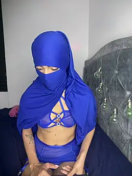 Snapshot of _Zahiira_ chatting on July 22, 12:19 pm Zahiira online show from July 22, 12:19 pm
