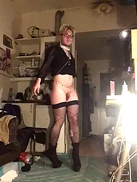Sissy Cindy Whore online show from October 2, 11:45 pm