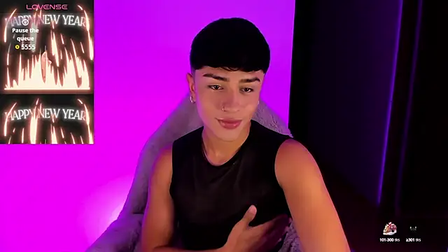 Snapshot of Matheewx_m chatting on November 13, 1:59 am Matheewx m online show from November 13, 1:59 am