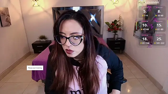 Snapshot of Rossi_ss1 chatting on October 16, 4:35 am Rossi ss1 online show from October 16, 4:35 am