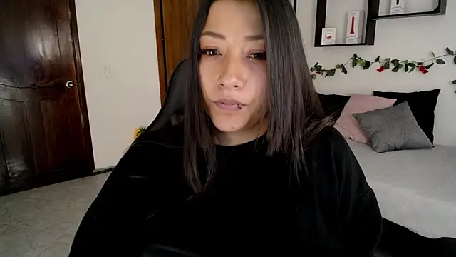 Mia 1120 online show from October 23, 8:18 pm