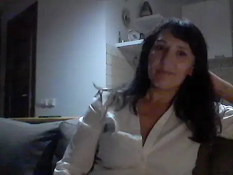 Snapshot of Elena48324 chatting on September 18, 6:21 pm Elena48324 online show from September 18, 6:21 pm