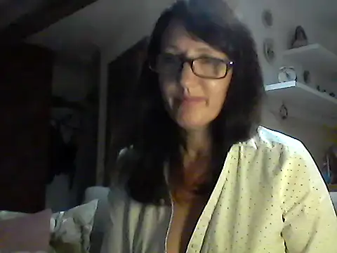 Snapshot of Elena48324 chatting on September 20, 4:52 pm Elena48324 online show from September 20, 4:52 pm
