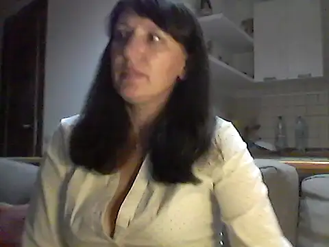 Snapshot of Elena48324 chatting on September 22, 6:10 pm Elena48324 online show from September 22, 6:10 pm