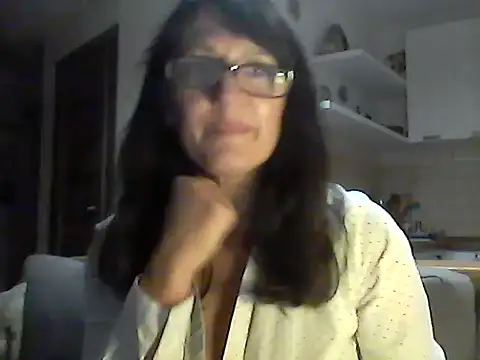 Snapshot of Elena48324 chatting on October 6, 5:43 pm Elena48324 online show from October 6, 5:43 pm