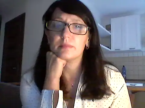 Snapshot of Elena48324 chatting on October 10, 11:09 am Elena48324 online show from October 10, 11:09 am