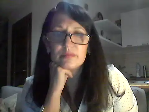 Snapshot of Elena48324 chatting on October 27, 6:34 pm Elena48324 online show from October 27, 6:34 pm