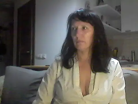 Snapshot of Elena48324 chatting on December 19, 8:49 pm Elena48324 online show from December 19, 8:49 pm