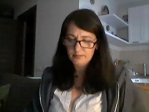 Snapshot of Elena48324 chatting on January 15, 1:48 pm Elena48324 online show from January 15, 1:48 pm