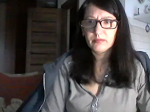 Snapshot of Elena48324 chatting on February 1, 9:08 am Elena48324 online show from February 1, 9:08 am