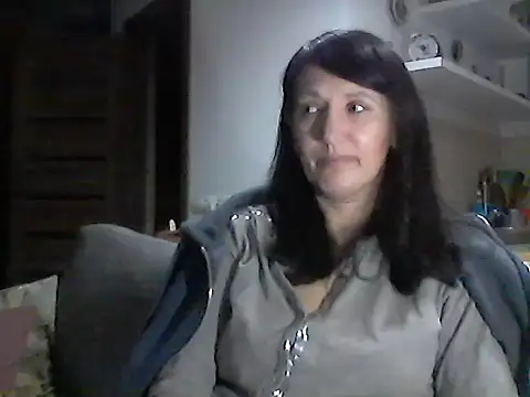 Snapshot of Elena48324 chatting on February 4, 6:47 pm Elena48324 online show from February 4, 6:47 pm