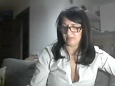 Snapshot of Elena48324 chatting on March 10, 7:08 pm Elena48324 online show from March 10, 7:08 pm