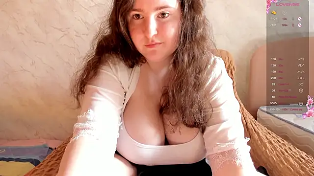 Snapshot of alice_allens chatting on May 23, 4:07 am alice allens online show from May 23, 4:07 am