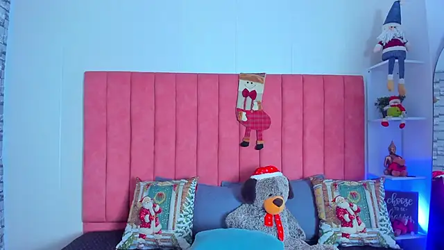 ashley Olsen online show from November 26, 3:07 am