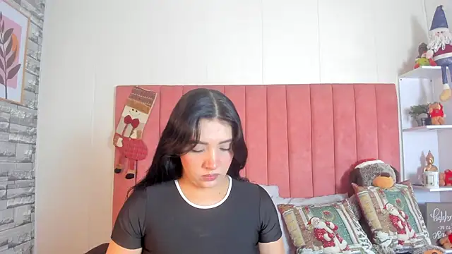 ashley Olsen online show from December 16, 2:49 am