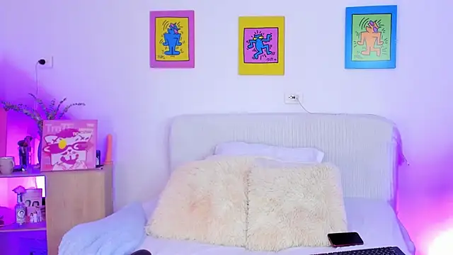 Snapshot of AprilAddams_ chatting on October 14, 9:15 pm AprilAddams  online show from October 14, 9:15 pm