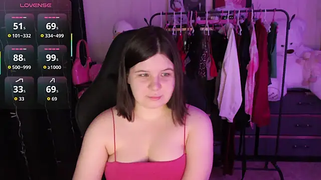 AmyVibess online show from May 1, 6:12 pm