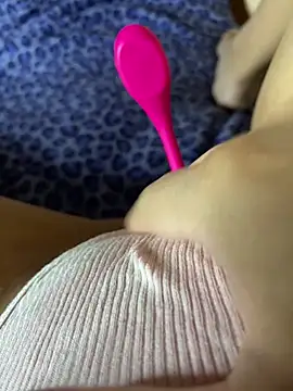 Esmeralda-berrys online show from January 6, 12:42 pm