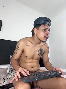 Luke Stone online show from February 7, 4:00 pm