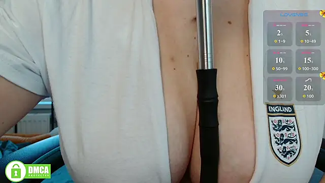 Snapshot of JudyMarbles chatting on July 9, 7:23 am JudyMarbles online show from July 9, 7:23 am