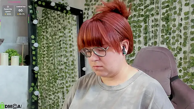 Snapshot of Michelle_Wilsson chatting on August 4, 7:44 am Michelle Wilsson online show from August 4, 7:44 am