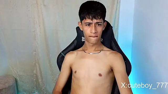 Danny cute 05 online show from March 15, 1:11 am