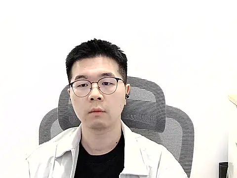 Snapshot of Adzard65 chatting on October 28, 2:20 pm Adzard65 online show from October 28, 2:20 pm