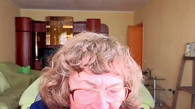 Betty Brick online show from January 17, 7:24 am