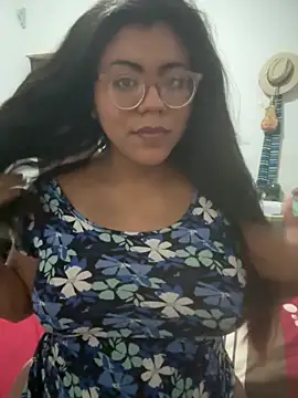 karysweetbeaury online show from April 8, 5:29 am