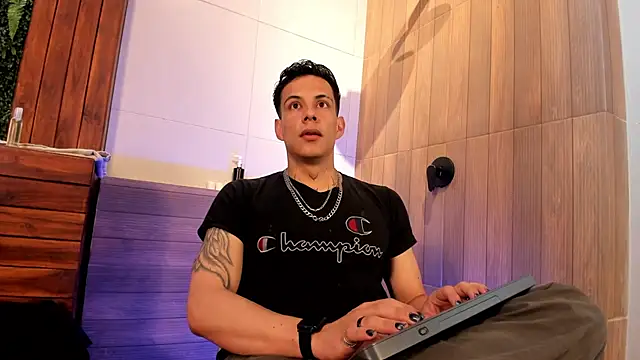Dustin Sonne online show from June 19, 3:44 am