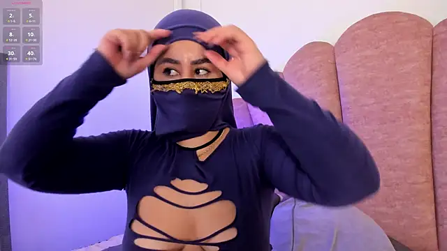 Snapshot of halabi_saha chatting on November 1, 9:33 am halabi saha online show from November 1, 9:33 am