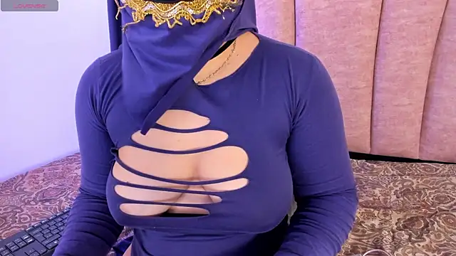 Snapshot of halabi_saha chatting on November 20, 10:59 am halabi saha online show from November 20, 10:59 am