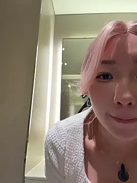 winter11 online show from October 3, 8:22 am